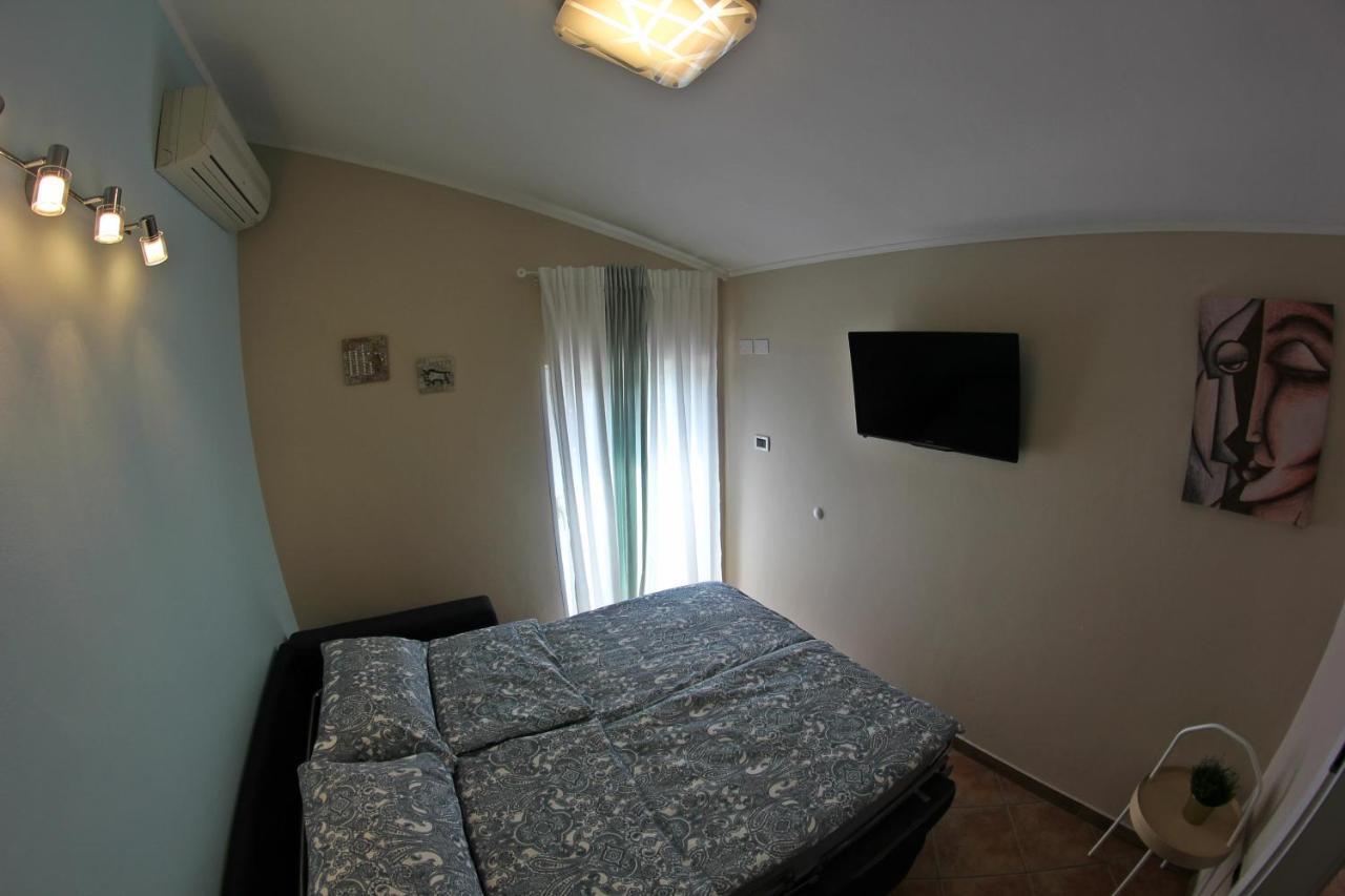 Room And Apartment Doris Lovrečica Eksteriør billede